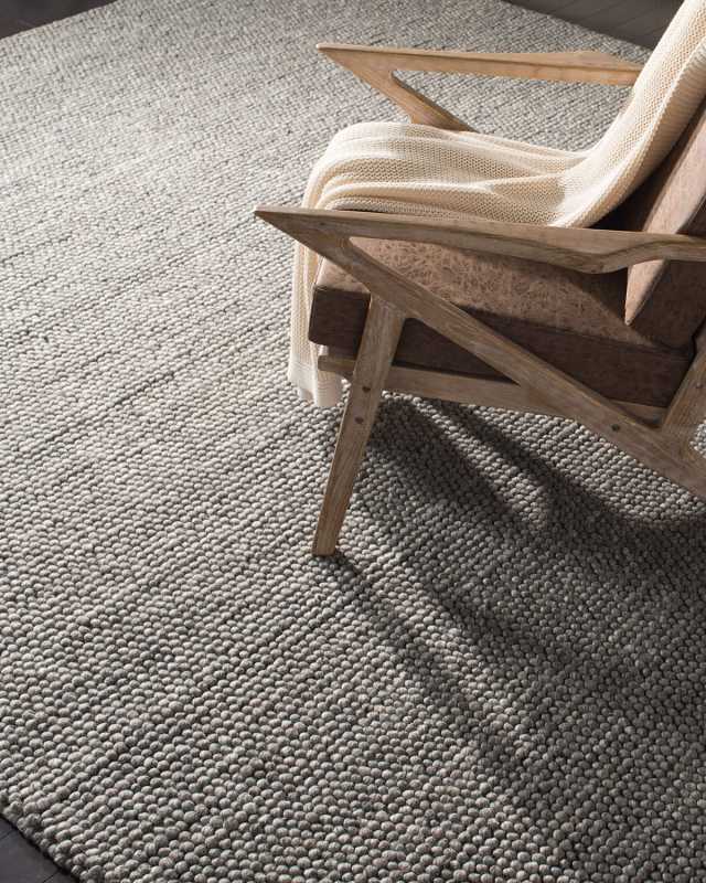 Carisbrooke Dark Grey Hand-Woven Rug, 6' x 9'